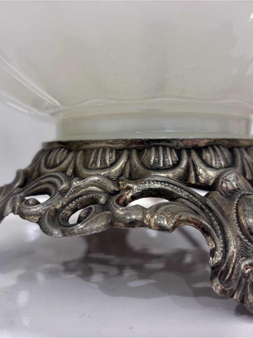 Pair Of Vintage Cornell Victorian Cherub Lamp Hollywood Regency - Picture 14 of 16